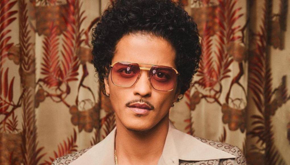 Resurge teoría de que Bruno Mars es el hijo mayor de Michael Jackson