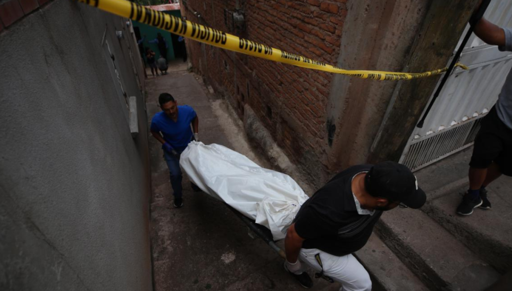 Acorralados en un callejón sin salida: lo que se sabe de doble crimen en la capital