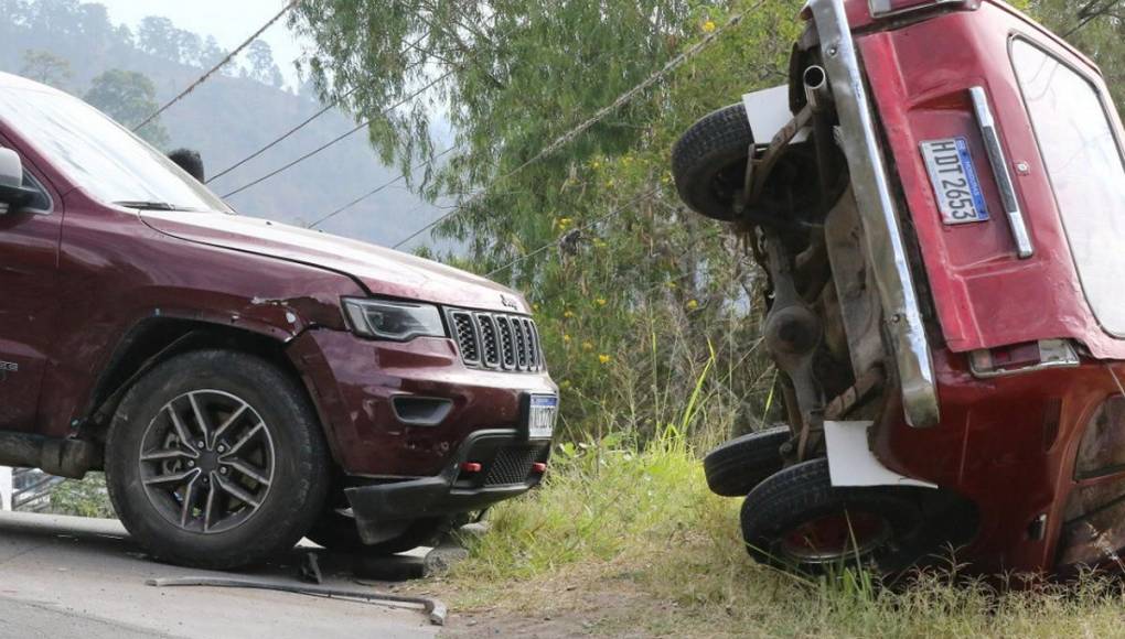 Las imágenes del accidente que dejó tres heridos en cuesta de El Hatillo