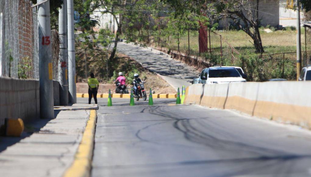 Así será el paso a desnivel que se construye sobre la rotonda del bulevar Juan Pablo II