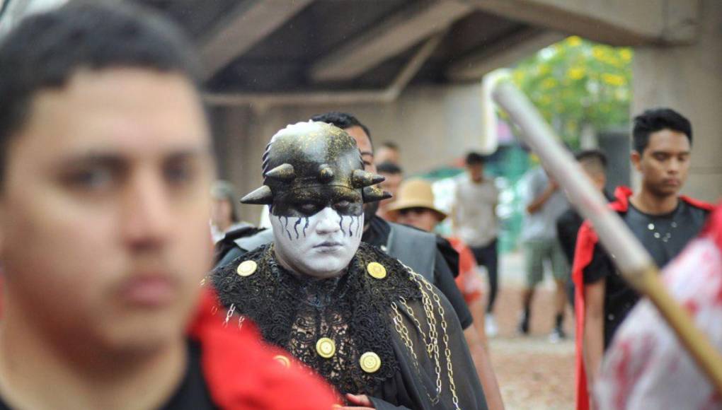 Así representó la iglesia El Calvario la pasión y muerte de Jesús este Viernes Santo