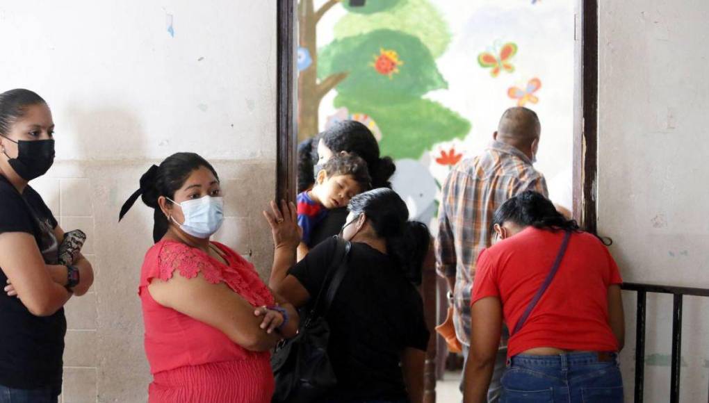 Capa de humo causa aumento de pacientes con problemas respiratorios en la capital