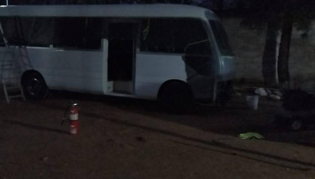 Droga, uniformes policiales y hasta buses robados hallan en taller clandestino en Comayagua