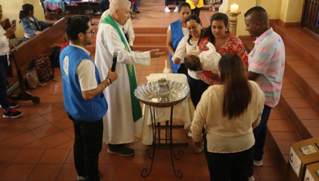 Fiesta y devoción en la feria en honor a la Virgen de Suyapa