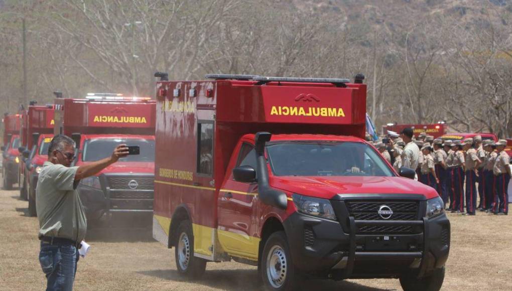 Ambulancias y flota acuática: El Cuerpo de Bomberos se fortalece