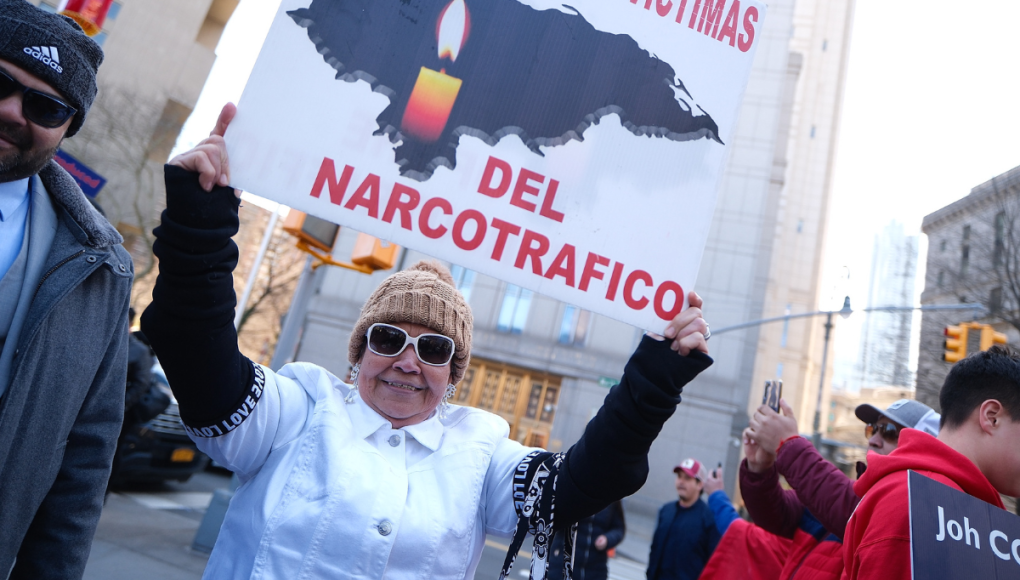 “¡Justicia! ¡No volverá!”: Así celebraron los hondureños tras conocer veredicto contra JOH