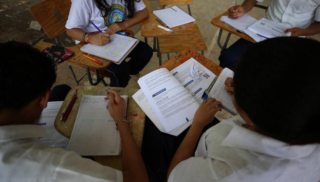 El bajo rendimiento y falta de recursos afectan aprendizaje de los niños en Honduras