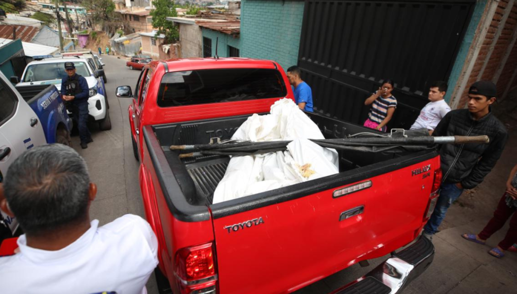 Acorralados en un callejón sin salida: lo que se sabe de doble crimen en la capital