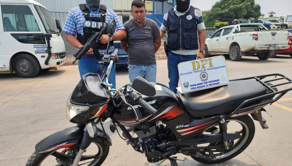 Hombre se disponía a vender motocicleta robada en redes sociales