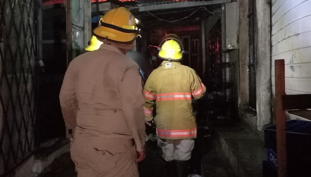 Incendio consume al menos 150 locales en el mercado municipal de Nacaome, Valle