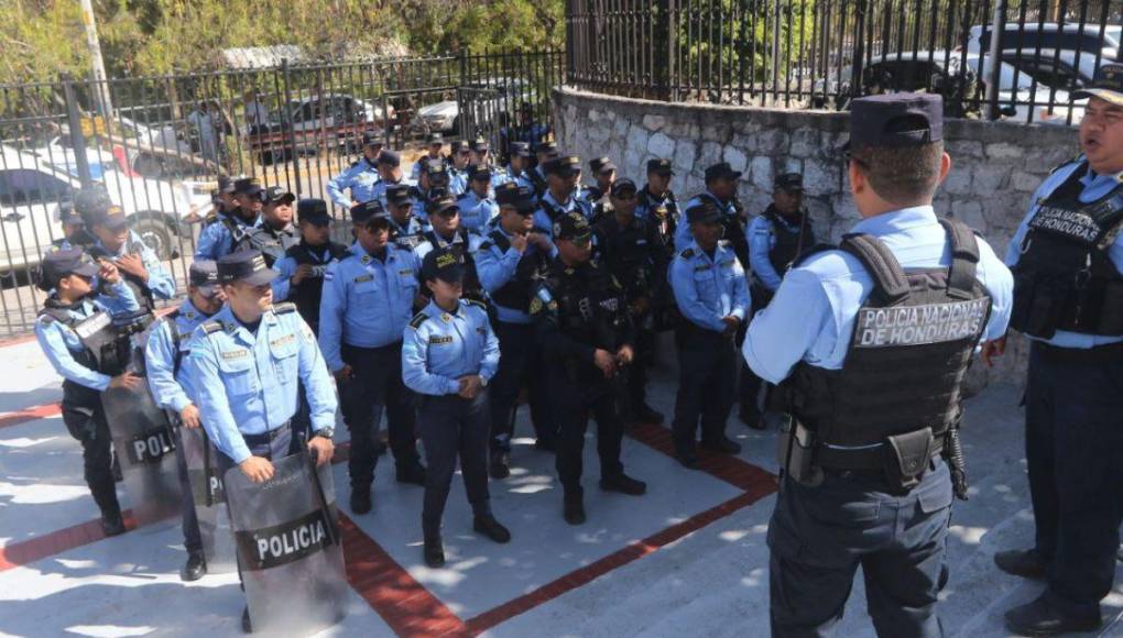 Policía Nacional llega a la CSJ tras anuncio de plantón del BOC por rotación ilegal