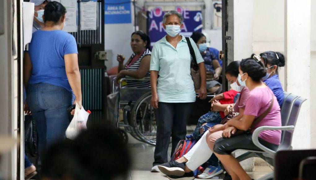 Capa de humo causa aumento de pacientes con problemas respiratorios en la capital