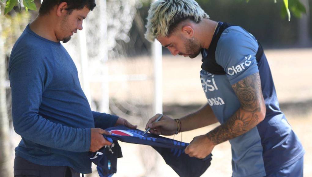 Motagua entrena y Diego Vázquez protesta previo al clásico con Olimpia