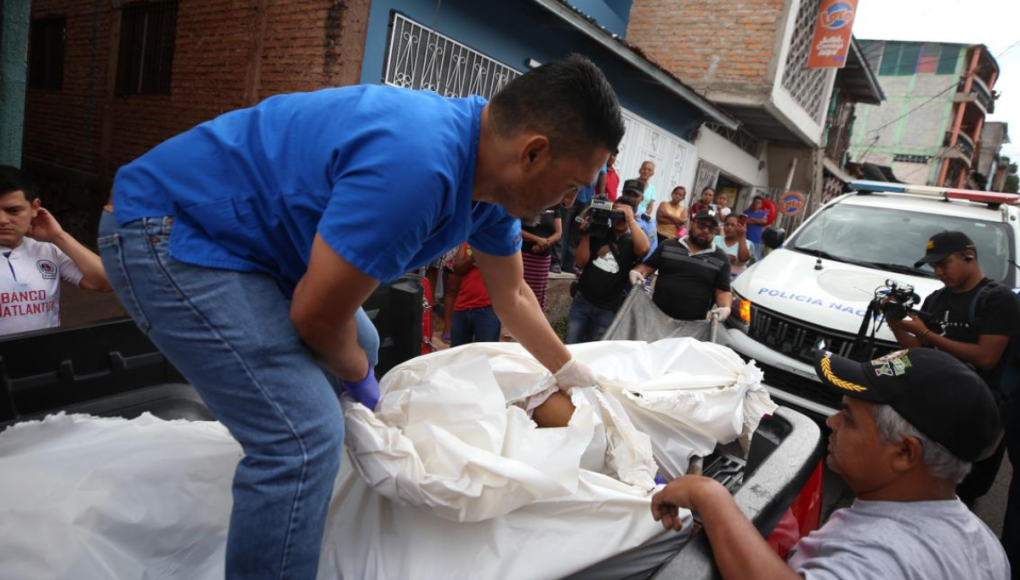 Acorralados en un callejón sin salida: lo que se sabe de doble crimen en la capital