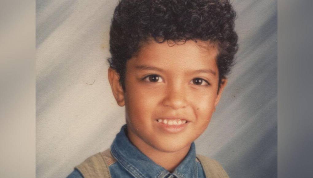 Resurge teoría de que Bruno Mars es el hijo mayor de Michael Jackson