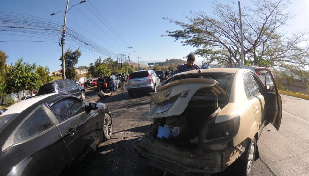 “Nos arrastró por 50 metros”: las imágenes más impactantes del accidente en anillo periférico