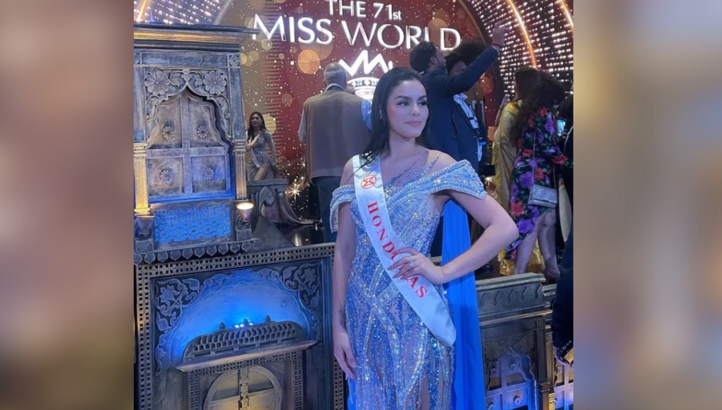 El deslumbrante vestido de Miss Honduras Mundo en la gala final brilla con cristalería azul