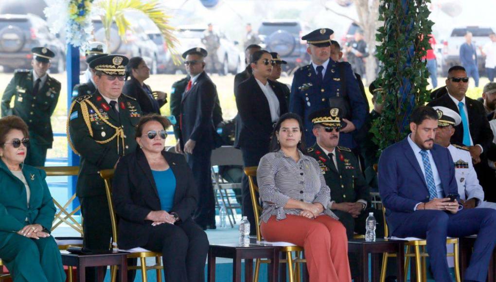 Con ceremonia y espectáculo de aeronaves, Fuerza Aérea Hondureña celebra su 93 aniversario