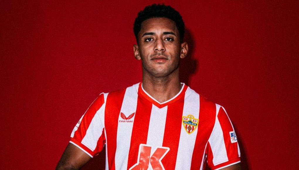 FICHAJES: Choco Lozano en Almeria, Cadiz con cambios y Pellistri sale del United