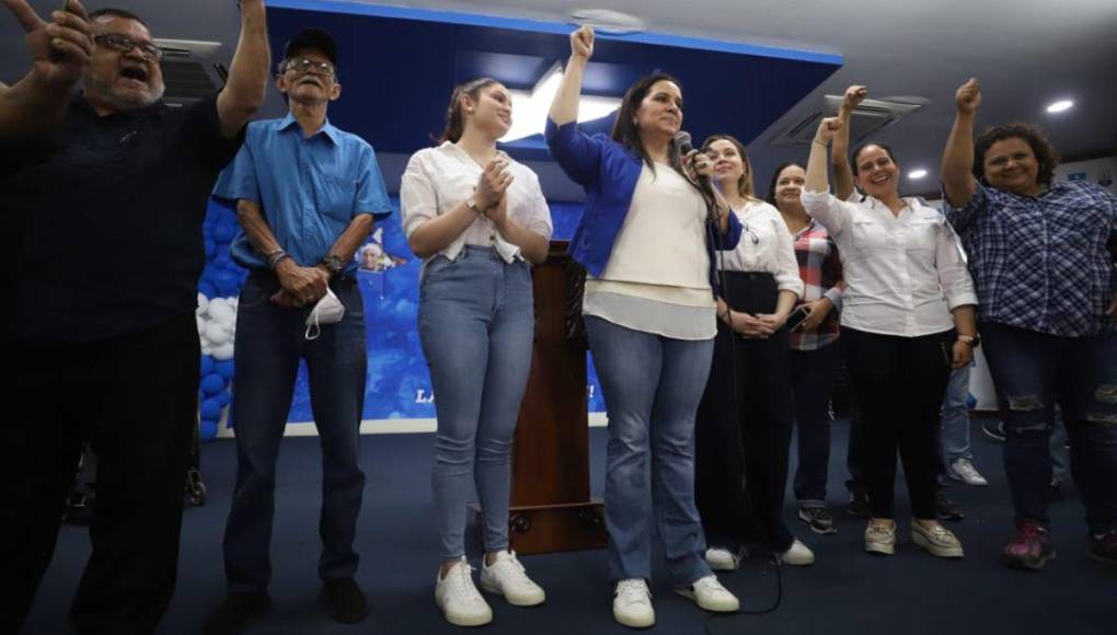 Similitudes entre el discurso de JOH y el de Ana García en precandidatura