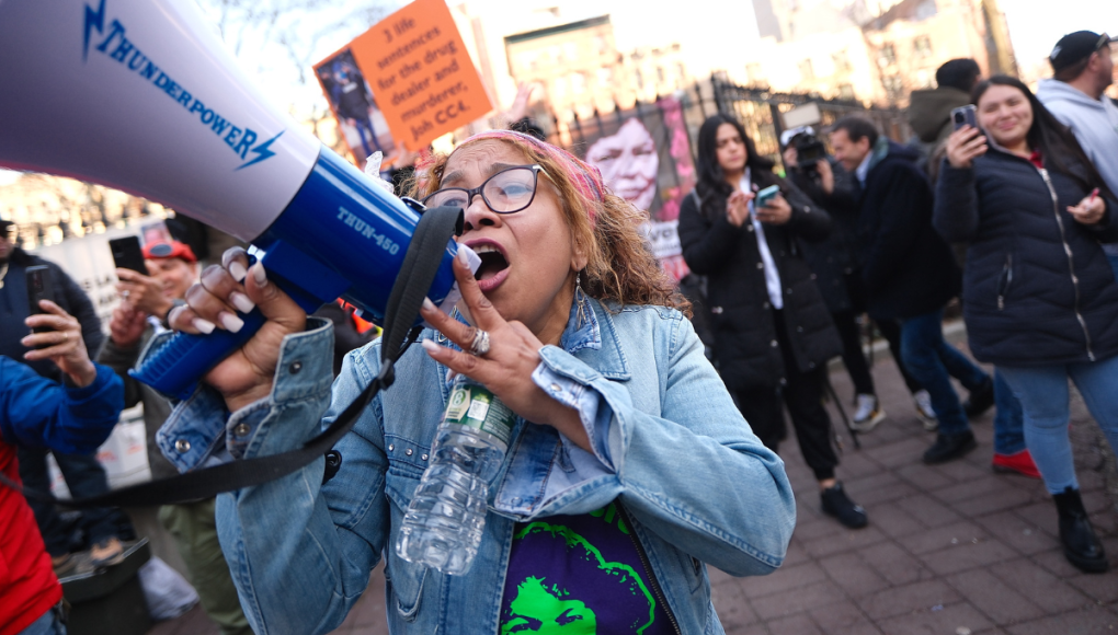 “¡Justicia! ¡No volverá!”: Así celebraron los hondureños tras conocer veredicto contra JOH