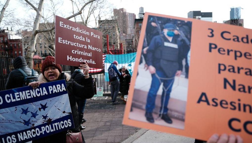 ¿Qué información clasificada busca la defensa para beneficiar a JOH en su juicio?