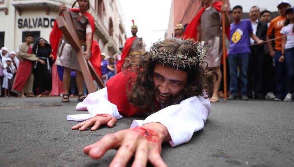 Las 14 estaciones del Vía Crucis: un recorrido espiritual hacia la Pasión de Cristo