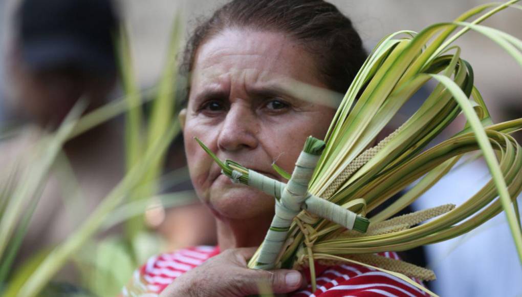 Con mucho fervor, capitalinos celebran el Domingo de Ramos