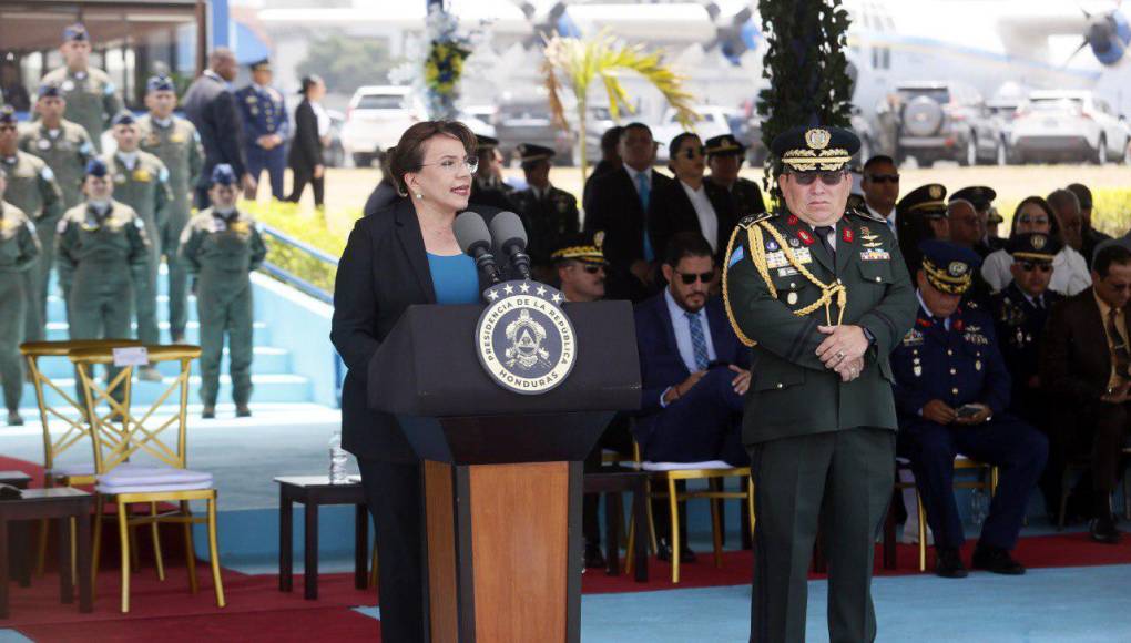 Con ceremonia y espectáculo de aeronaves, Fuerza Aérea Hondureña celebra su 93 aniversario