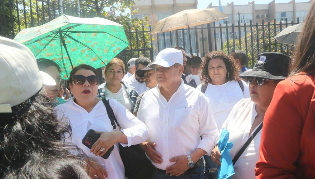 BOC protesta frente a la CSJ por rotaciones ilegales en las salas del Poder Judicial