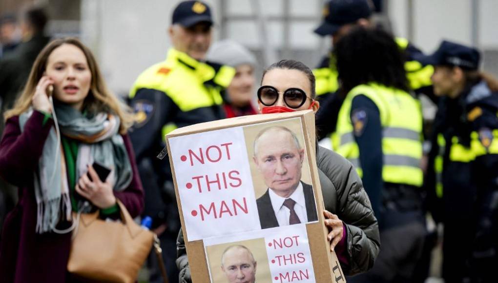 “Putin es un ilegítimo”: protestan contra triunfo de Putin en elecciones