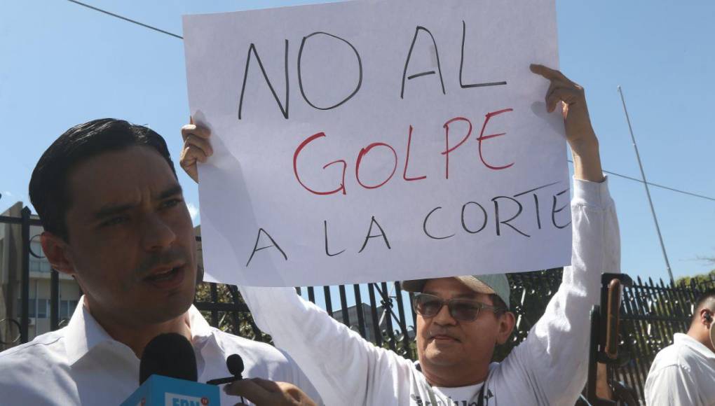 BOC protesta frente a la CSJ por rotaciones ilegales en las salas del Poder Judicial