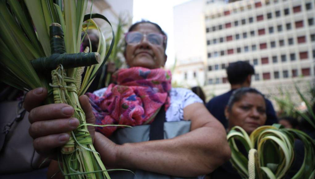 Con mucho fervor, capitalinos celebran el Domingo de Ramos