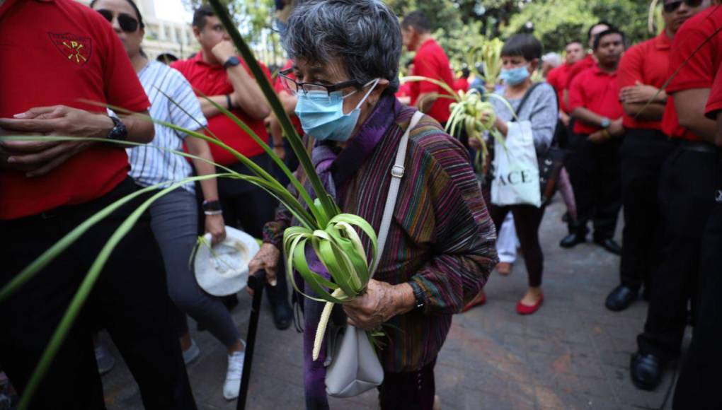 Con mucho fervor, capitalinos celebran el Domingo de Ramos