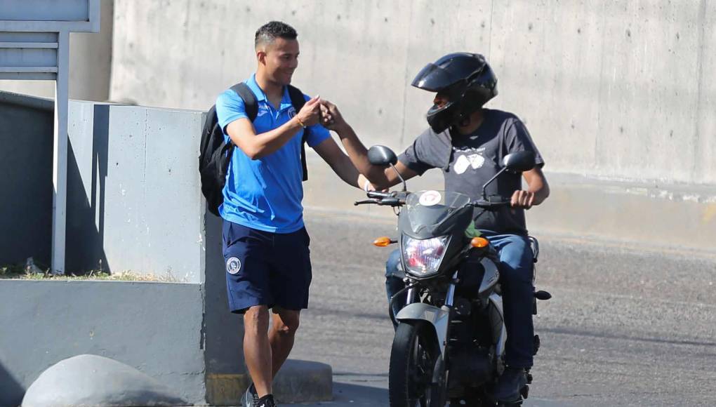 Motagua viajó a Choluteca: El beso a Rougier y el motociclista que sorprendió a todos