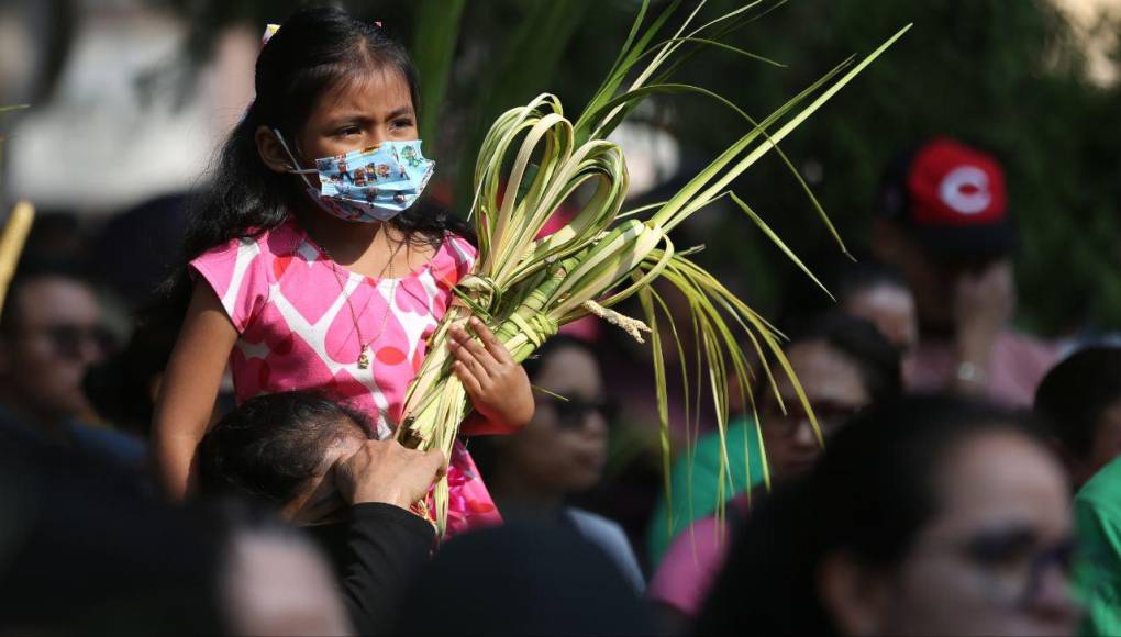 Con mucho fervor, capitalinos celebran el Domingo de Ramos