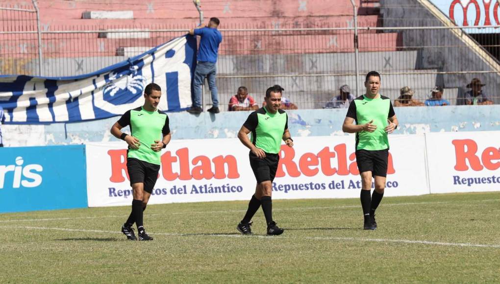 Bellezas y ambiente en el Victoria vs Olimpia en el Estadio Ceibeño