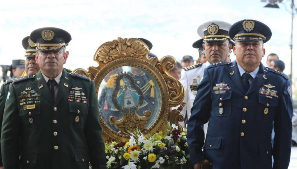 Así se realizó la peregrinación de las Fuerzas Armadas en honor a la Virgen