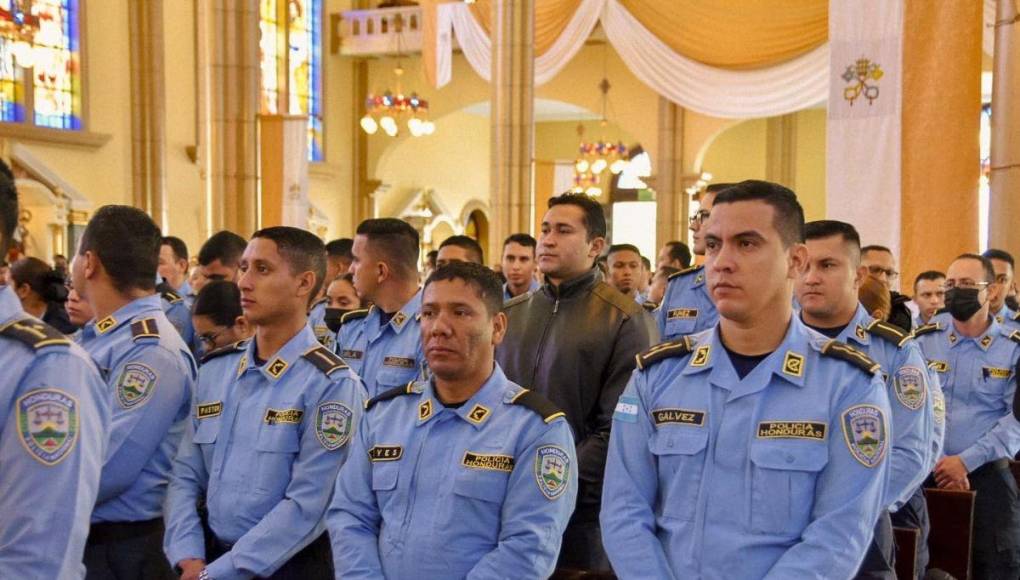 Así se realizó la peregrinación de las Fuerzas Armadas en honor a la Virgen