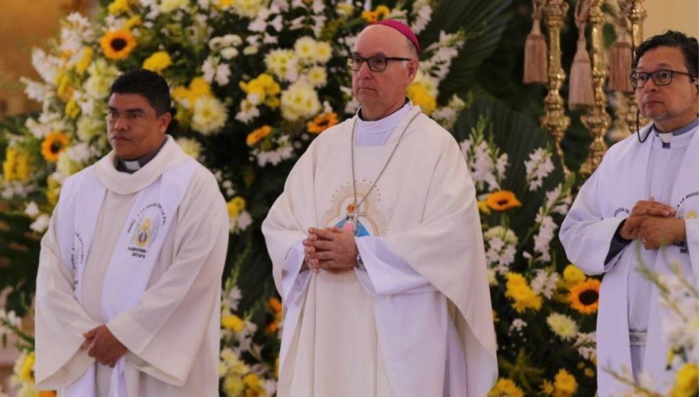 Así se realizó la peregrinación de las Fuerzas Armadas en honor a la Virgen