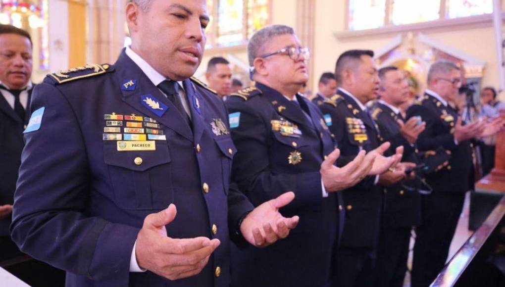 Así se realizó la peregrinación de las Fuerzas Armadas en honor a la Virgen