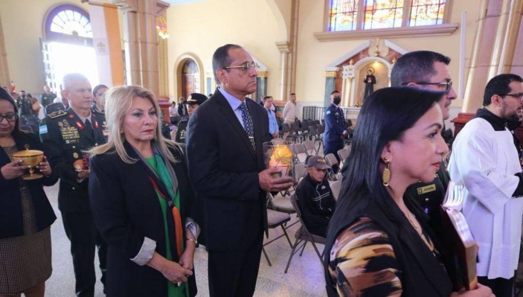 Así se realizó la peregrinación de las Fuerzas Armadas en honor a la Virgen