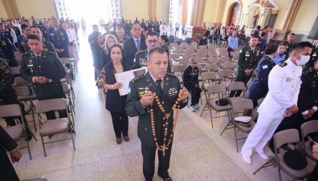 Así se realizó la peregrinación de las Fuerzas Armadas en honor a la Virgen