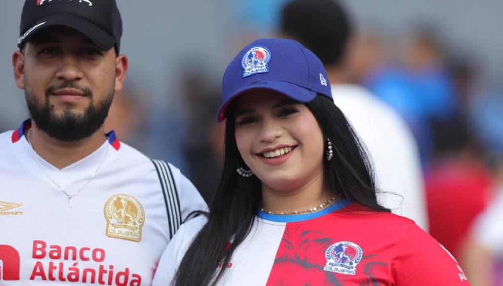 ¡Solo bellezas! Estadio Nacional se llena de lindas chicas para final de Olimpia ante Marathón