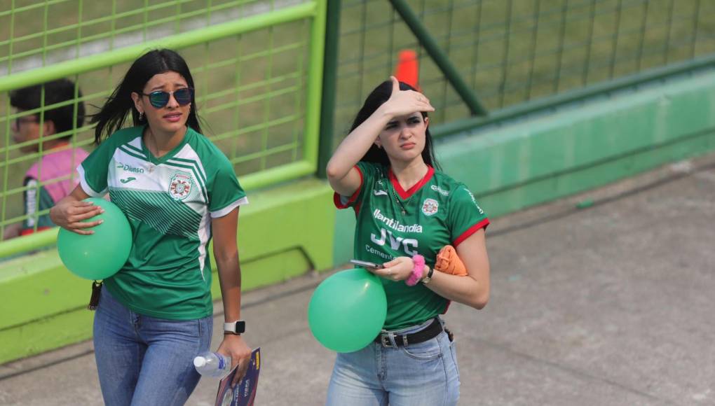 Bellas chicas abarrotan el Yankel Rosenthal para semifinal entre Marathón y Génesis