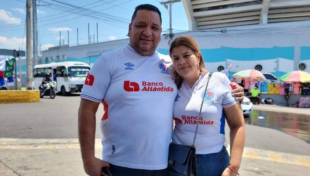 Olimpia-Marathón: La Policía Nacional blinda el Chelato Uclés y los primeros hinchas