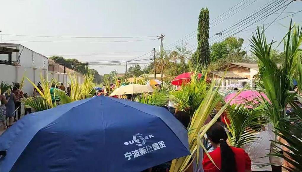 Así se vive el Domingo de Ramos en diferentes partes de Honduras