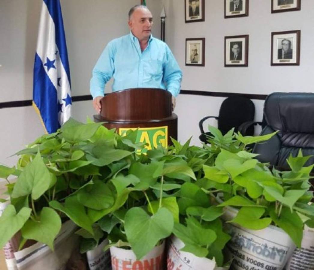 Santiago Ruiz deja la Secretaría de Agricultura y Ganadería y pasa a ser asesor presidencial en materia agroalimentaria