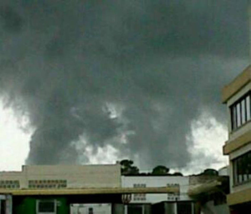 Tornado provoca destrozos en La Ceiba