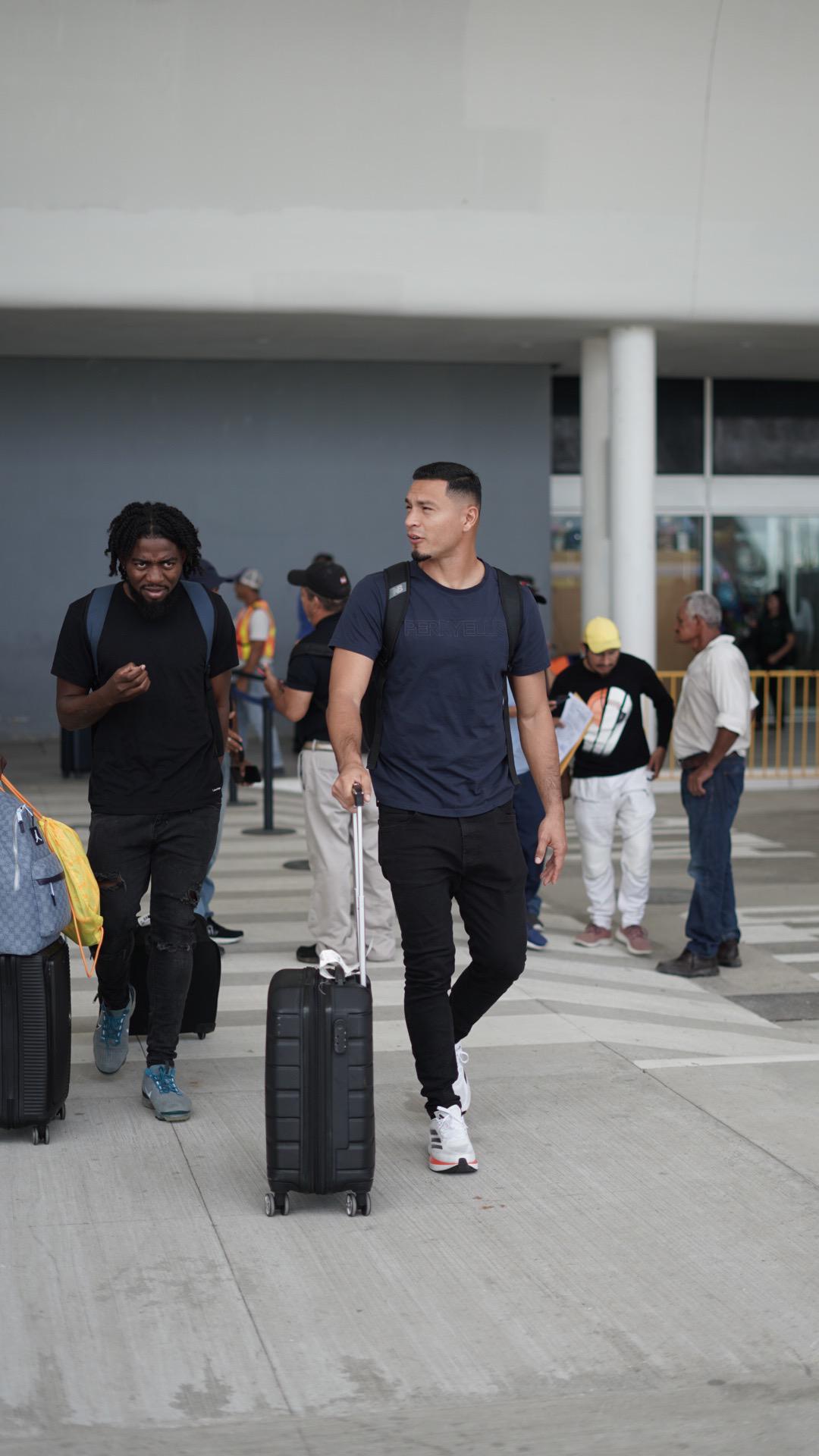 Jugadores de Motagua y Olancho llegan en avión ¿y los del Olimpia por qué no?